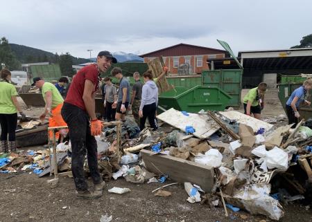 Skavti celotne Slovenije pomagali poplavljenim krajem (9)